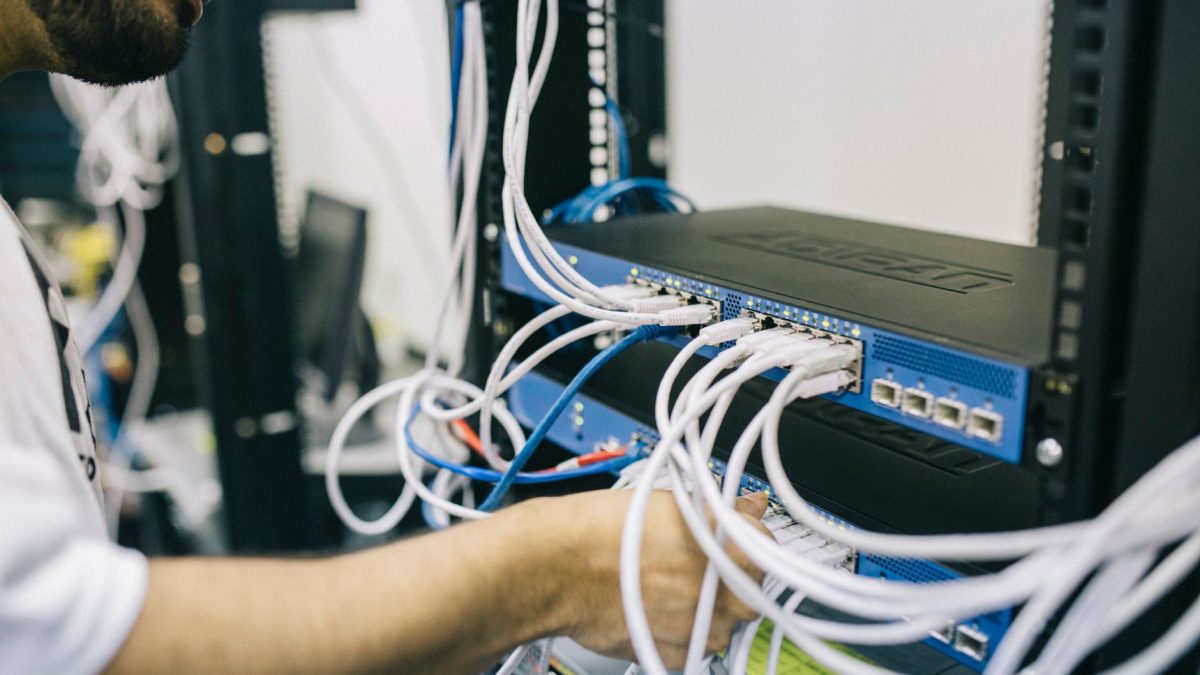 Administrator IT – obowiązki, kompetencje i ścieżka kariery