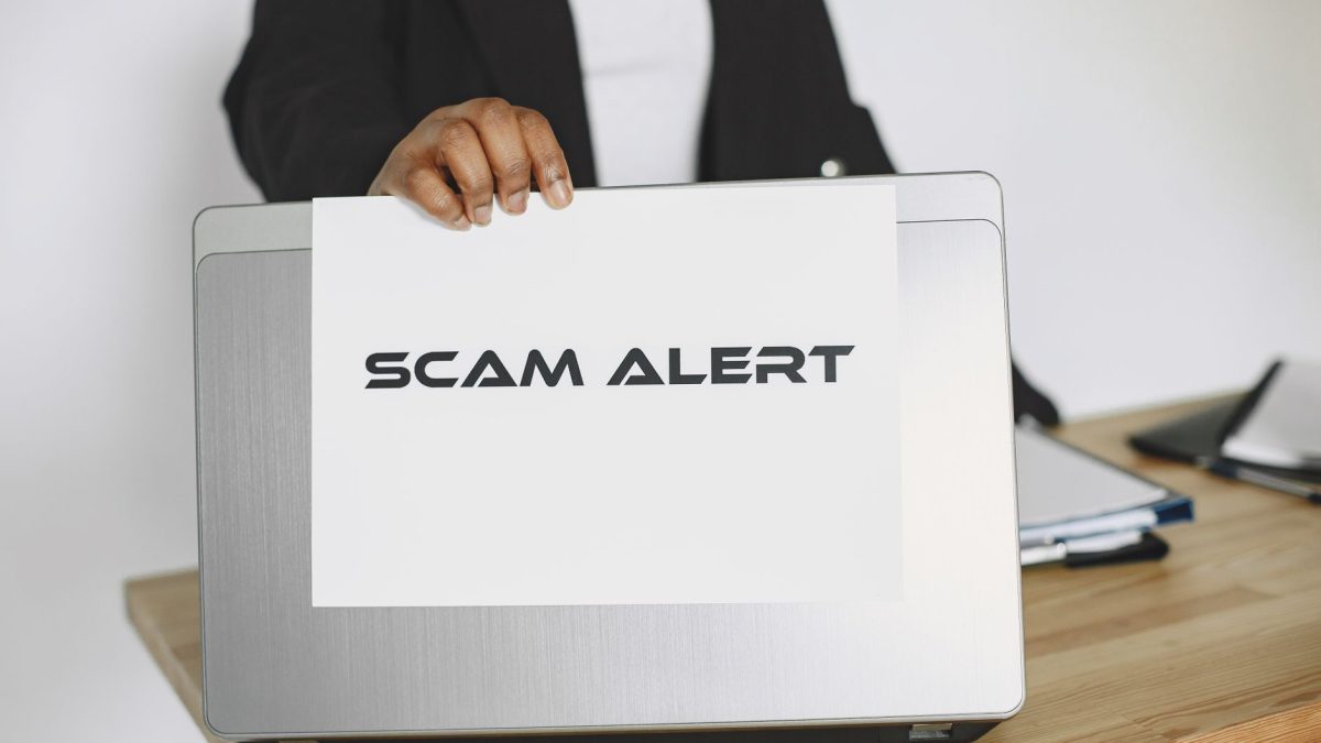 Zarabianie za klikanie – ile można dostać i jak odróżnić scam od uczciwej oferty?