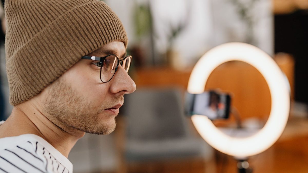 YouTube Shorts zarobki – jak wybić się krótkimi filmami i zacząć zarabiać?