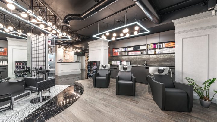 Jak założyć salon fryzjerski – lokal, wyposażenie i marketing